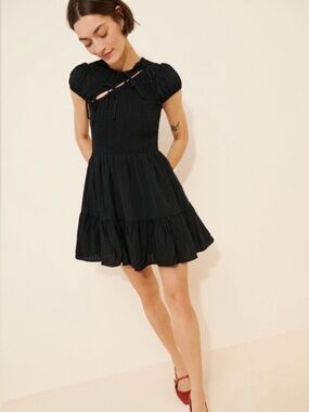 Hill House Gia Mini Nap Dress NWT Black Short Sleeve Smocked Mini Dress